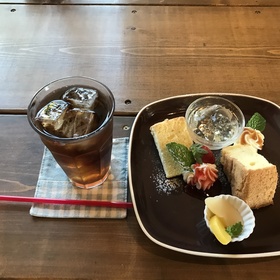 お茶をいただきながら反省会